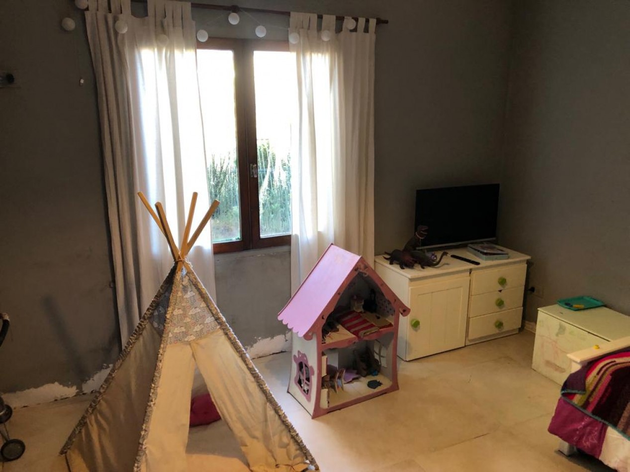 CHALET 3 AMB. BARRIO EL SOSIEGO