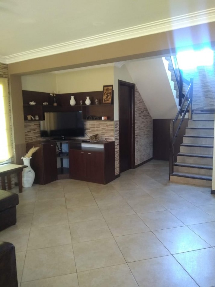 CASA 4 AMBIENTES COUNTRY COSTA DEL SOL