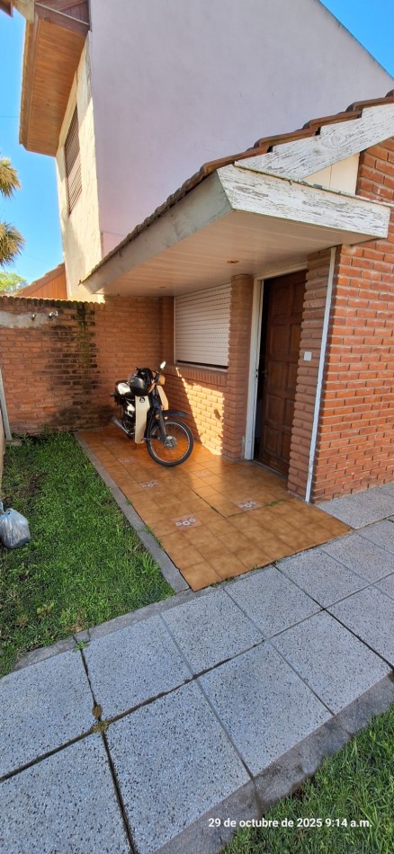 CASA 2 VIVIENDAS BARRIO 9 DE JULIO