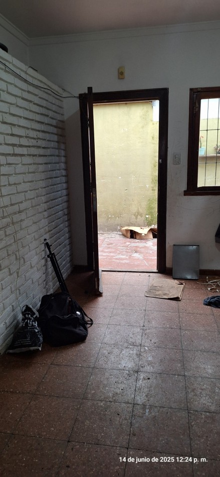 PH PB 3 AMBIENTES BARRIO LAS AVENIDAS