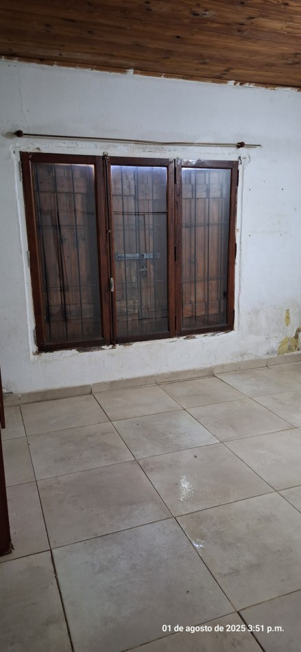 CASA 3 AMBIENTES  ZONA 180