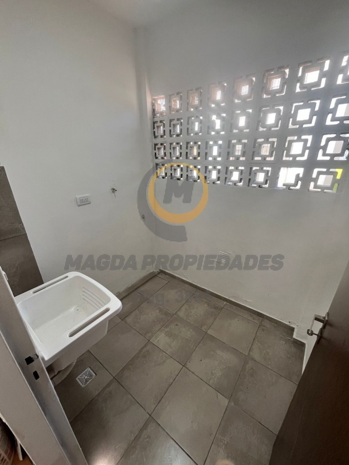 VENTA DEPTO   P.B. 4 AMBIENTES