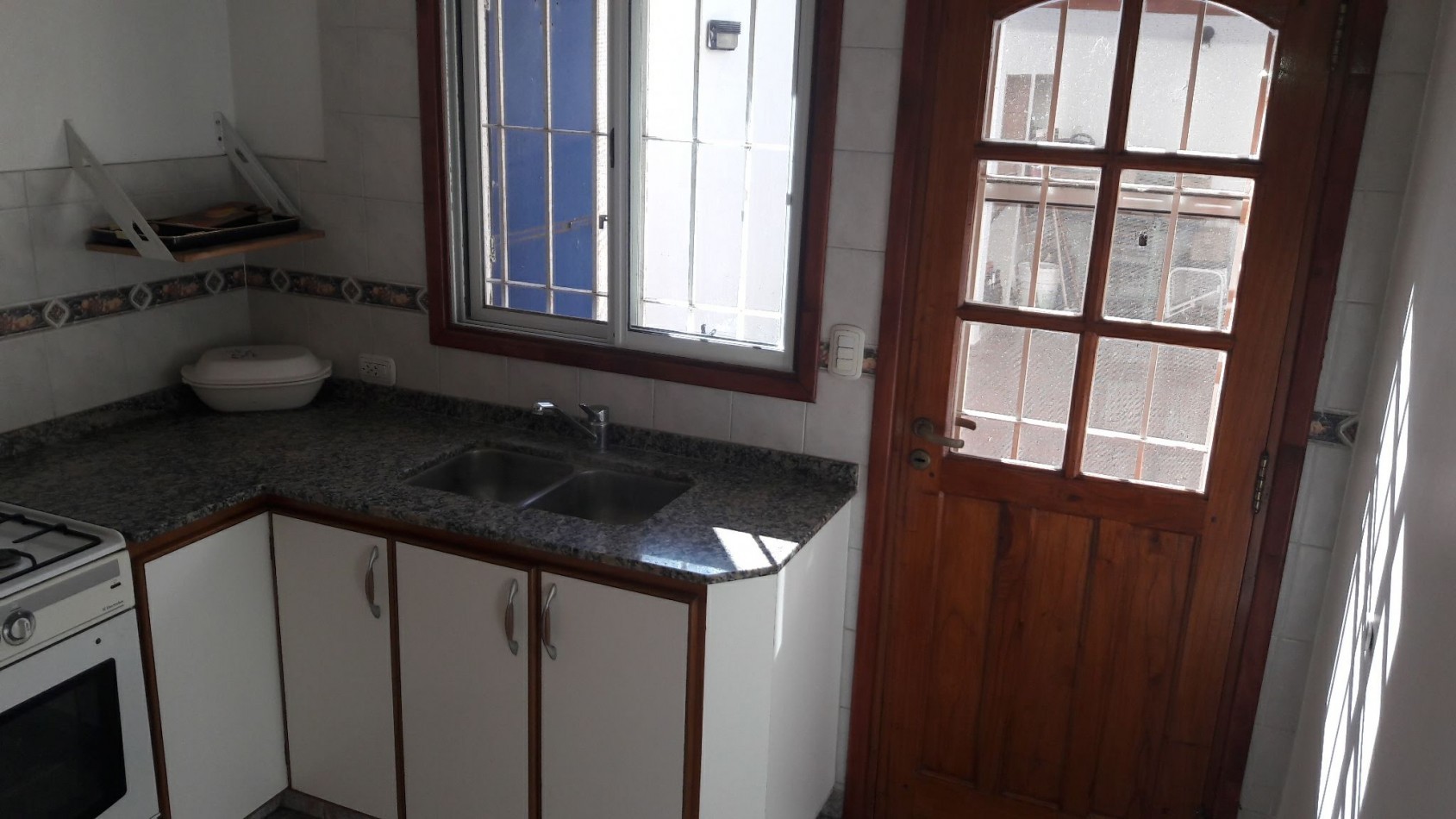 CHALET 3 AMB. Y DEPARTAMENTO BARRIO LOS ANDES