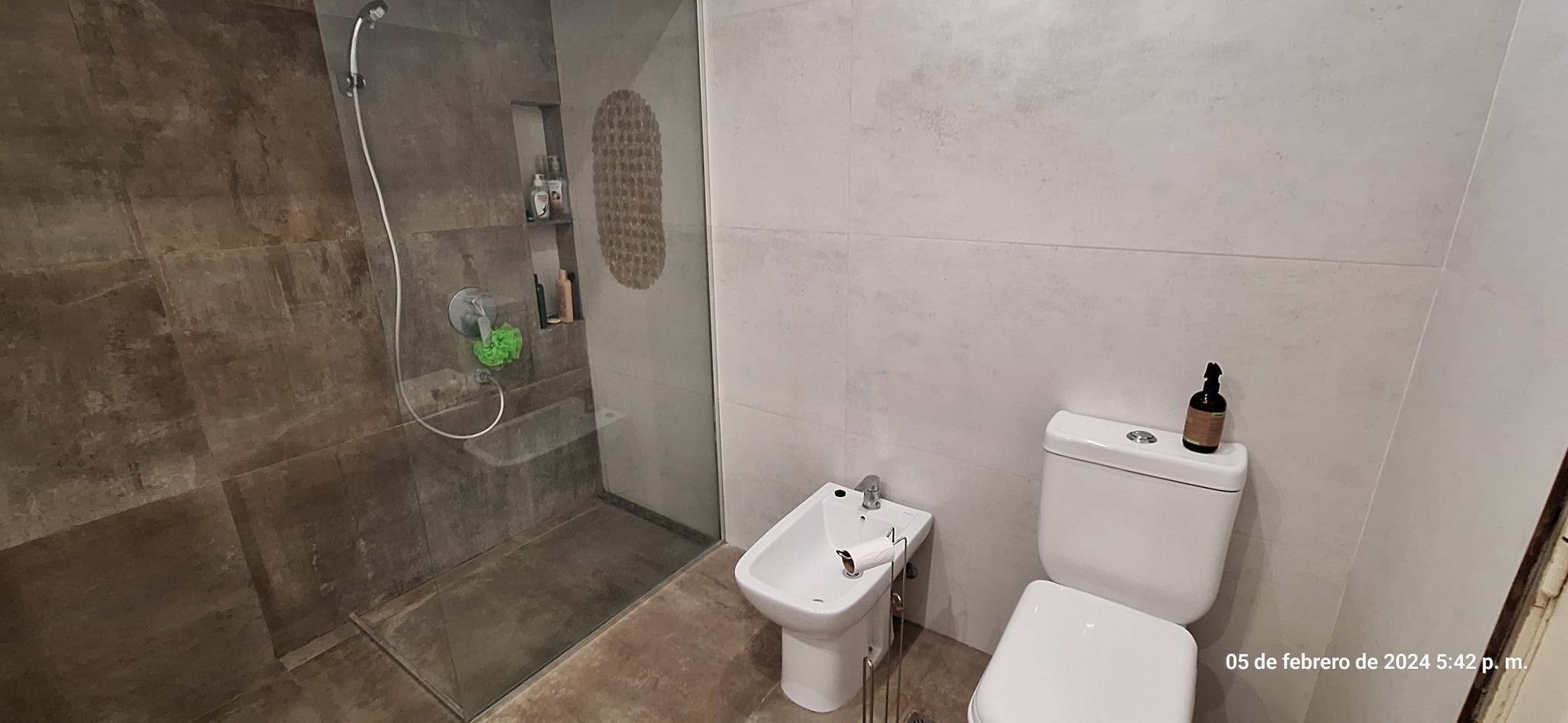 CHALET 3 AMB. Y DEPARTAMENTO BARRIO LOS ANDES