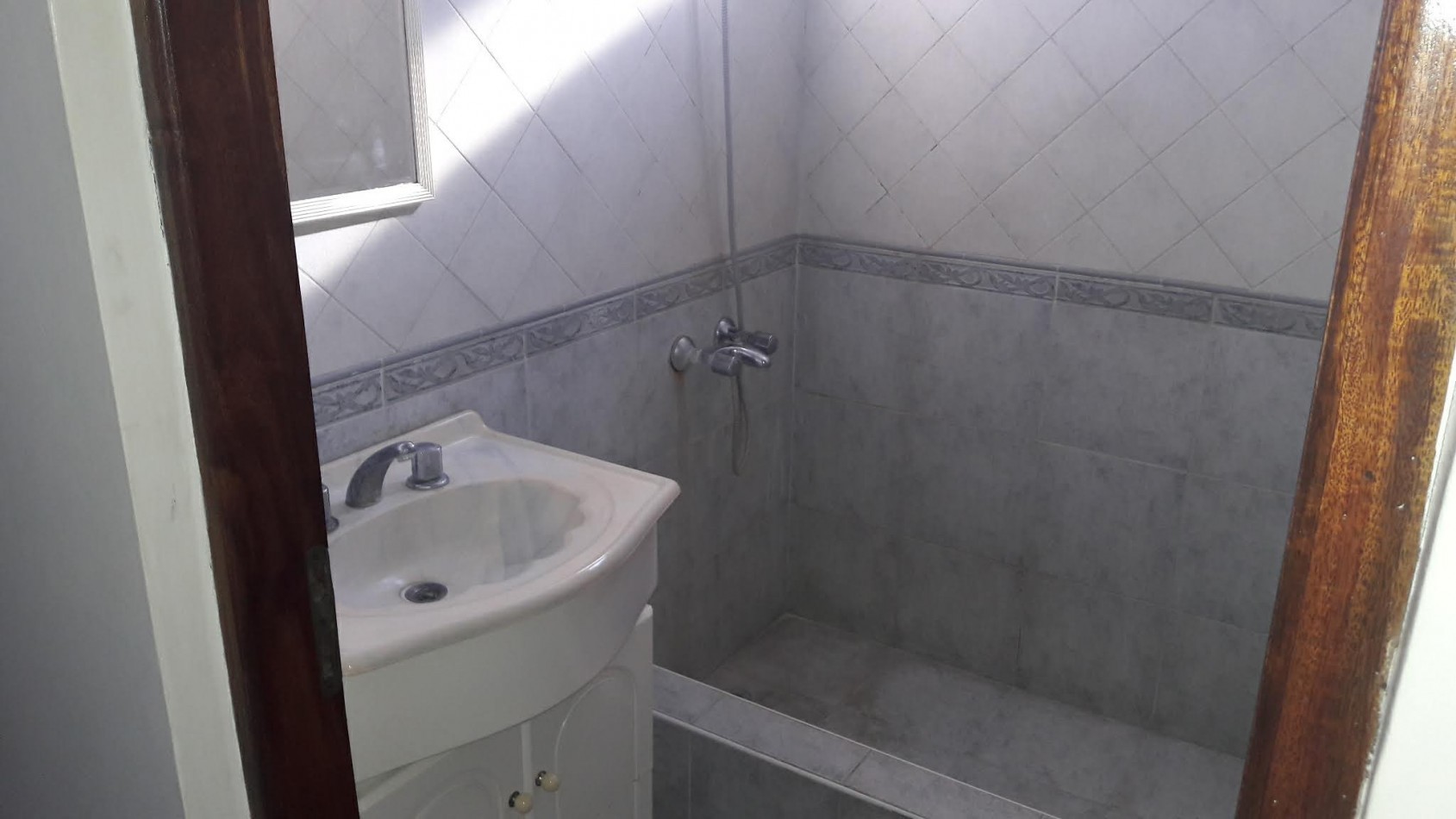 CHALET 3 AMB. Y DEPARTAMENTO BARRIO LOS ANDES