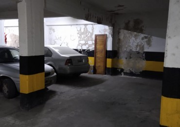 VENTA COCHERA ZONA CENTRO